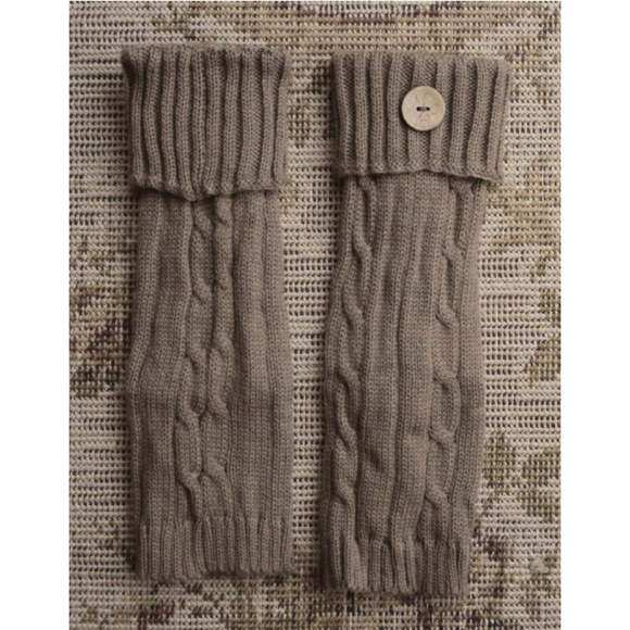 Cable Knit Leg Warmer boot socks with button - Picture 2 of 2